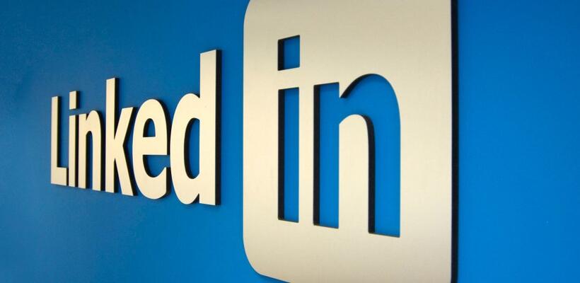 Το LinkedIn μπορεί να λύσει τα χέρα σε στελέχη επιχειρήσεων