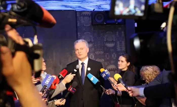 Ο οικονομολόγος Ναουσέντα, ο νέος πρόεδρος της Λιθουανίας 