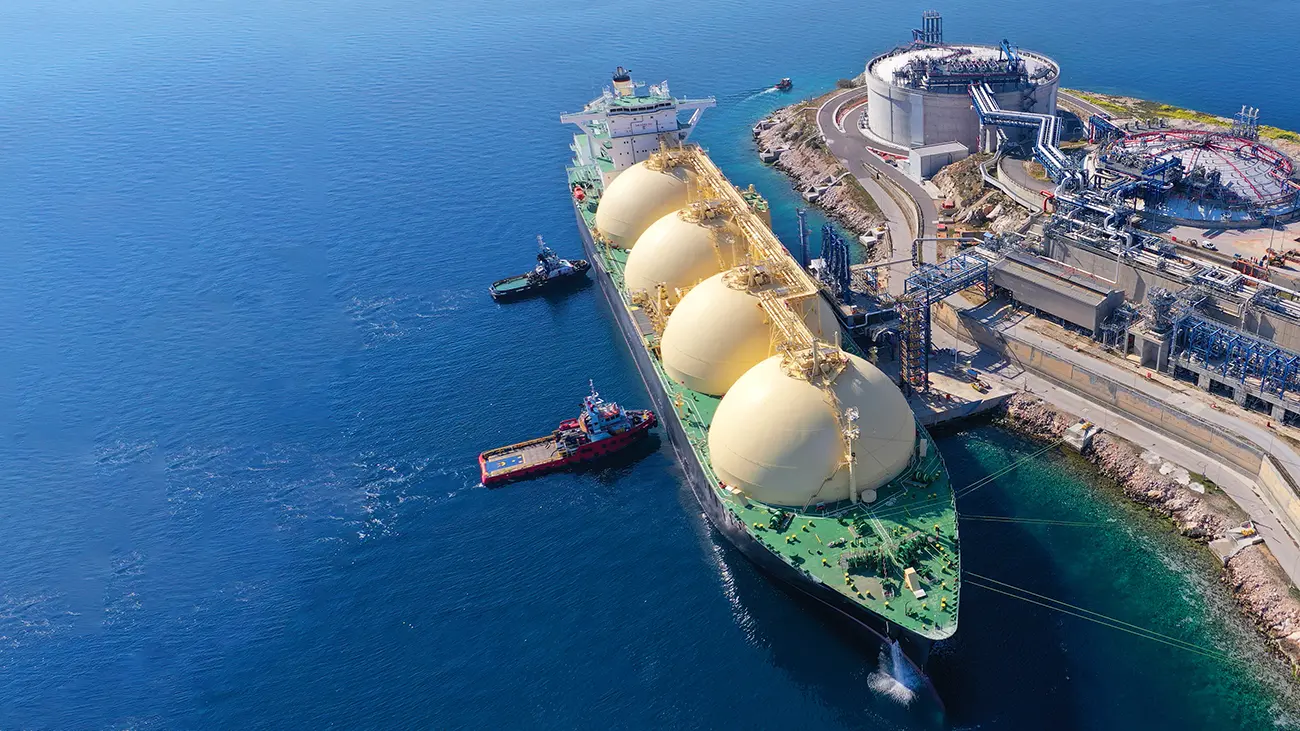 H Ευρώπη στη δίνη του αμερικανο-ρωσικού πολέμου για το LNG