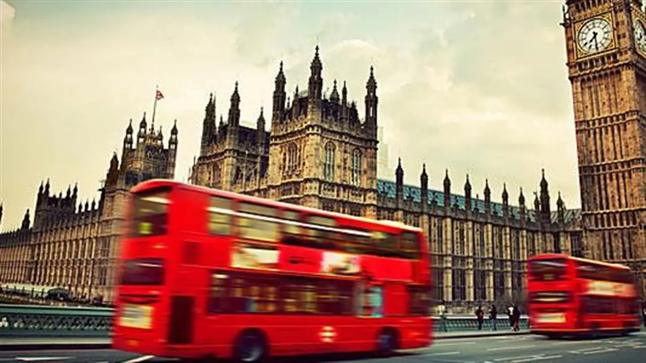 Διαμαρτυρίες παροικίας στη Βρετανία για τουριστική διαφήμιση του ψευδοκράτους