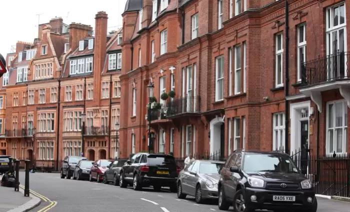 Ανάκαμψη στην αγορά ακινήτων της Βρετανίας με άνοδο 0,4% τον Ιούλιο