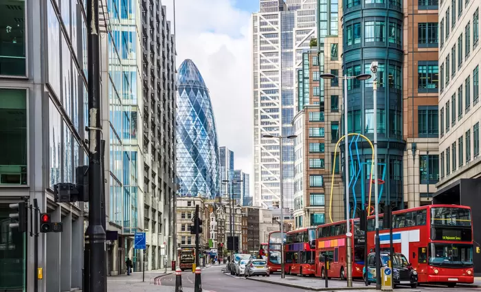 Έχει χάσει το Λονδίνο τη λάμψη του ως επιχειρηματικό κέντρο;