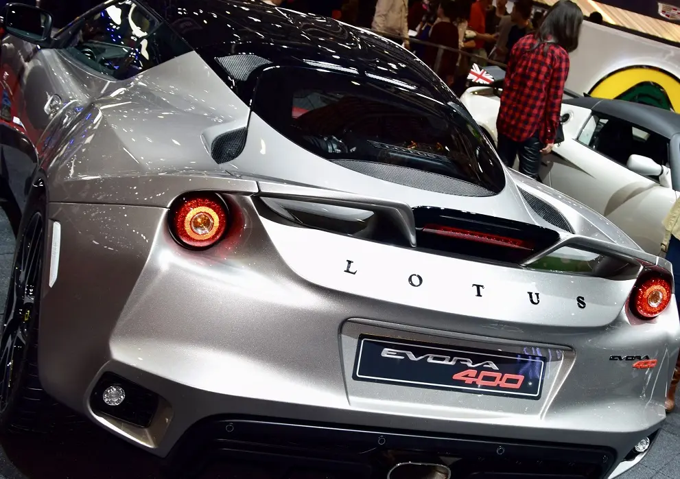 H Lotus θέλει να γίνει η «βρετανική Porsche»