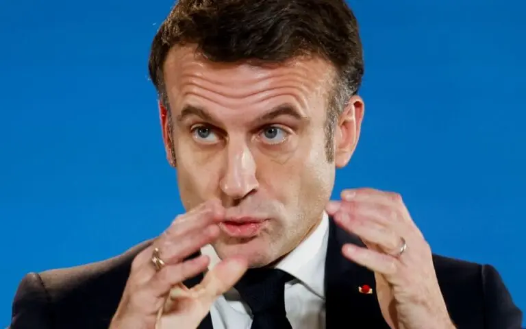 Macron: Τροχοπέδη για την ανάπτυξη της ΕΕ ο κατακερματισμός του τραπεζικού τομέα