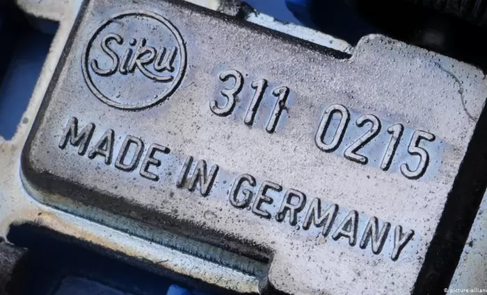 Κατρακυλούν οι πωλήσεις για τα made in Germany προϊόντα