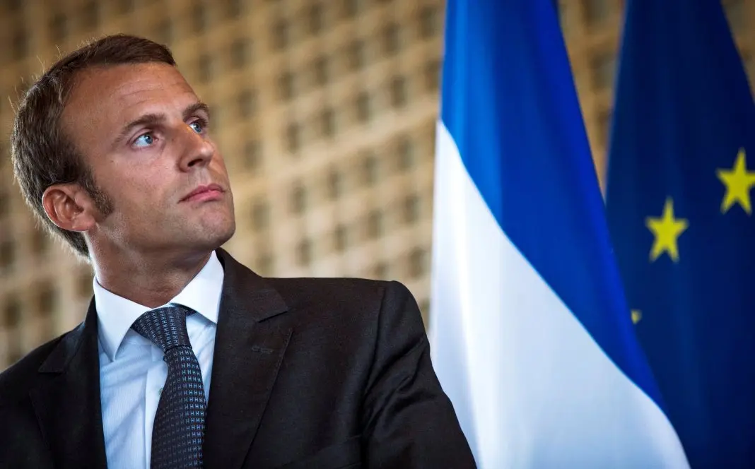 Μειώνεται η δημοτικότητα Μακρόν