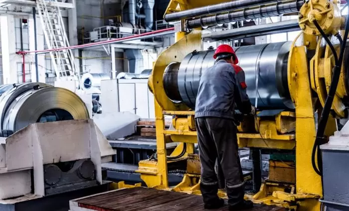 Άνοδος σχεδόν 5% στον Δείκτη Βιομηχανικής Παραγωγής τον Νοέμβριο