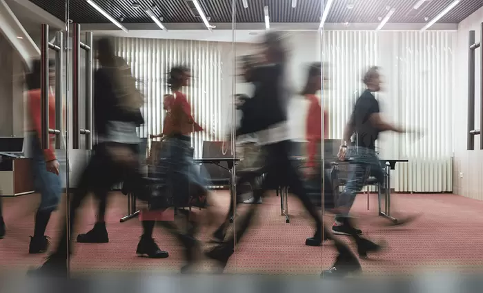 Ανοικτά εργασιακά θέματα στην εκπνοή του χρόνου