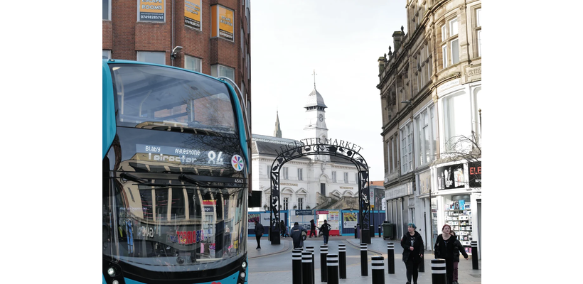 Eπιφυλακτικοί οι καταναλωτές στο Ηνωμένο Βασίλειο: Πτώση για τις λιανικές πωλήσεις τον Νοέμβριο