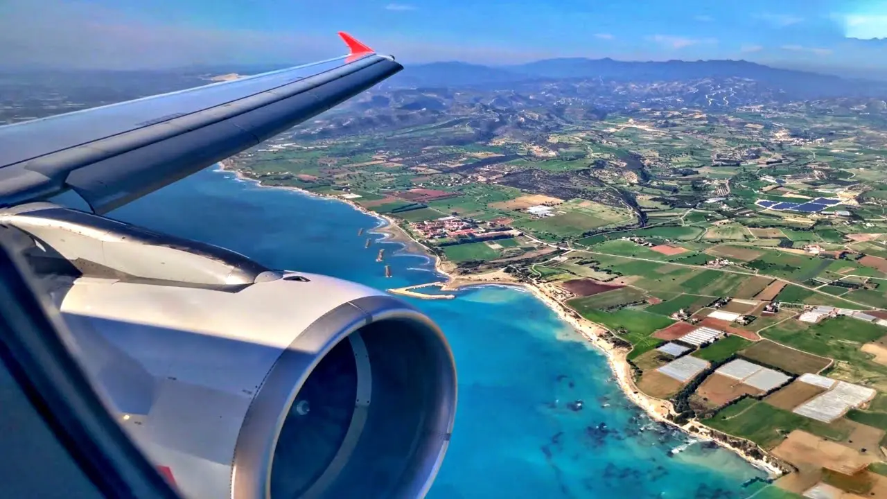 «Πετά» η επιβατική κίνηση στα αεροδρόμια - Τι λέει ο Υπ. Μεταφορών