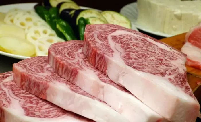 Τι συμβαίνει με το χοιρινό; Η ελεύθερη αγορά & ο νόμος προσφοράς- ζήτησης δίνουν τις απαντήσεις