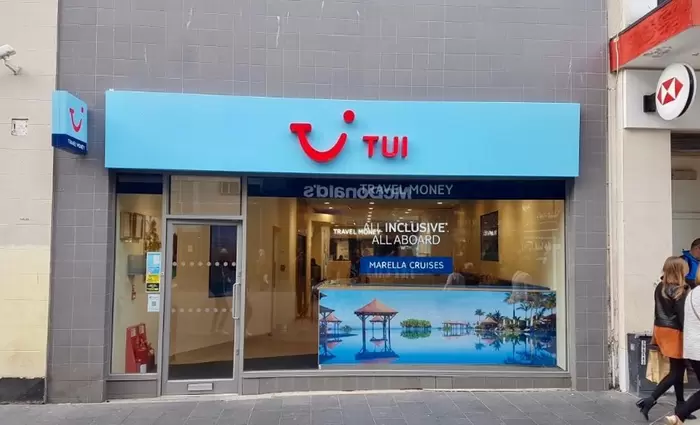 TUI: Κλείνει ακόμα 48 καταστήματα στην Μ.Βρετανία