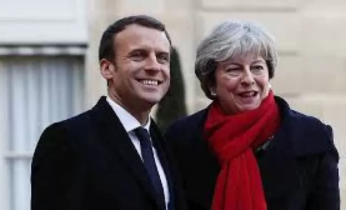 Συνάντηση Μέι-Μακρόν στις Βρυξέλλες