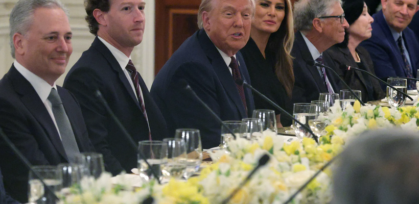 Γιατί οι CEO των Big Tech «αποθεώνουν» τον Τραμπ