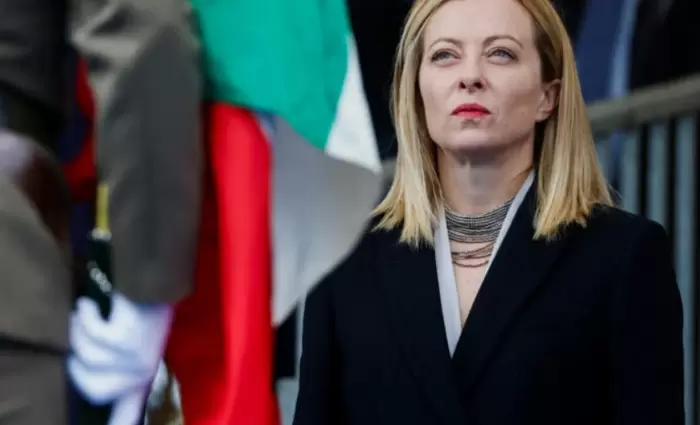 G7: Η «Χιονάτη» Μελόνι και οι έξι μεγάλοι «νάνοι»