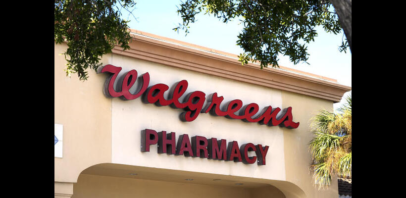Η Walgreens αναστέλλει το σχεδόν αιωνόβιο μέρισμα για να εξοικονομήσει μετρητά