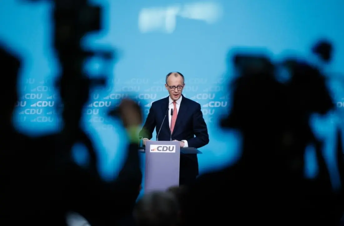 Μερτς: Δεν θέλουμε εμπορικό πόλεμο με τις ΗΠΑ, αλλά μπορούμε να απαντήσουμε