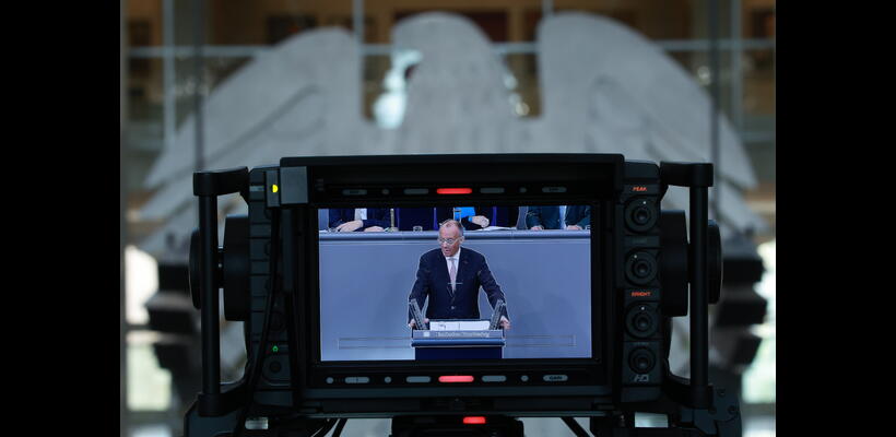 Μερτς: Απειλείται η ευημερία μας, θα γίνουν μεταρρυθμίσεις