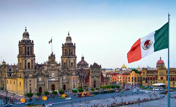 Κατακερματισμένη η αγορά εργασίας στο Μεξικό