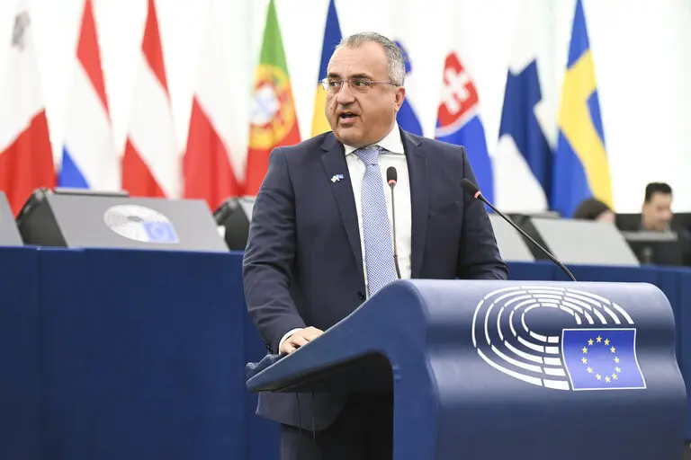 Πράσινο στην έκθεση Χατζηπαντέλα για απλούστευση φορολογικών κανόνων