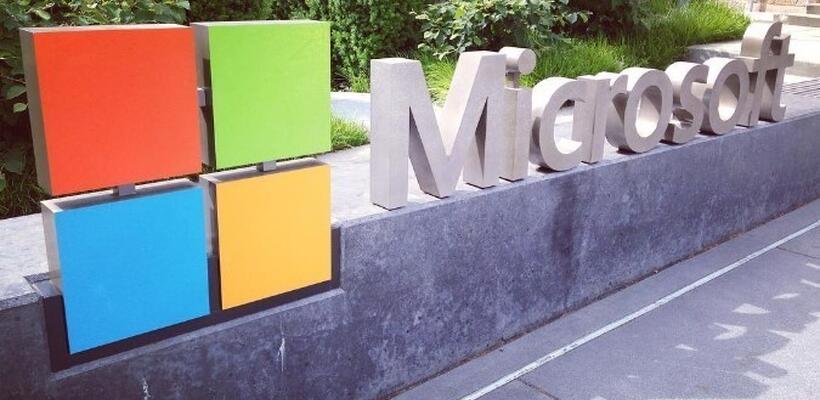 Microsoft: Βαρίδι για τις επιδόσεις οι ανησυχίες για το υψηλό κόστος και τις δαπάνες της ΑΙ