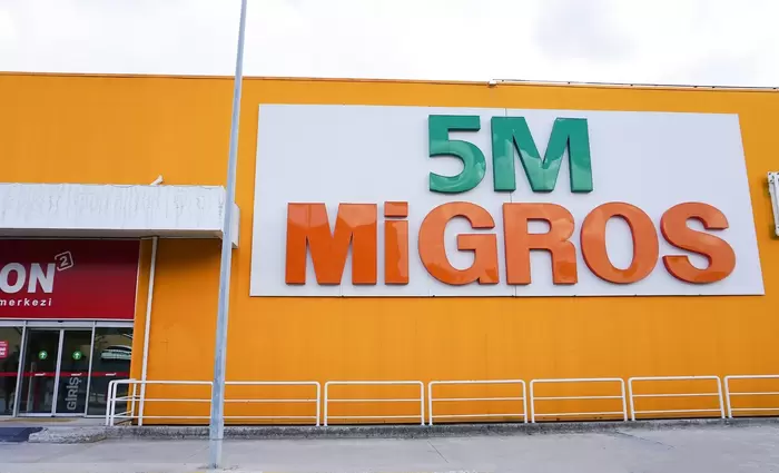 Απεργία στη Migros: Συλλήψεις, απολύσεις και μποϊκοτάζ στη μεγαλύτερη αλυσίδα σουπερμάρκετ της Τουρκίας