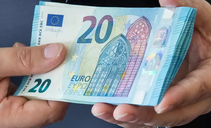 Πισωγύρισμα η απόφαση για τον κατώτατο, λένε οι συντεχνίες