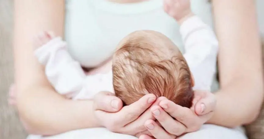 Άναψαν πράσινο στην «ωριαία» άδεια μητρότητας για θηλασμό και φροντίδα