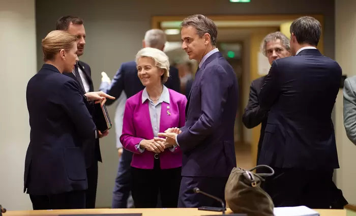 Συμφωνία στη Σύνοδο Κορυφής ΕΕ για μείωση των τιμών ενέργειας