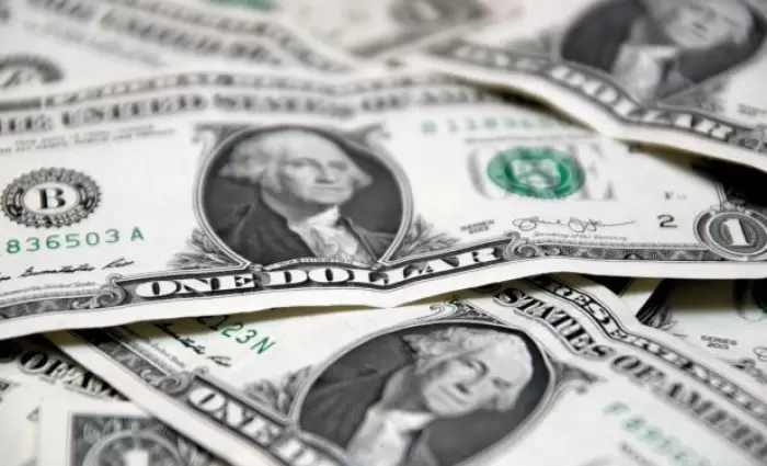 Συνεχίζει το ράλι του το αμερικανικό δολάριο