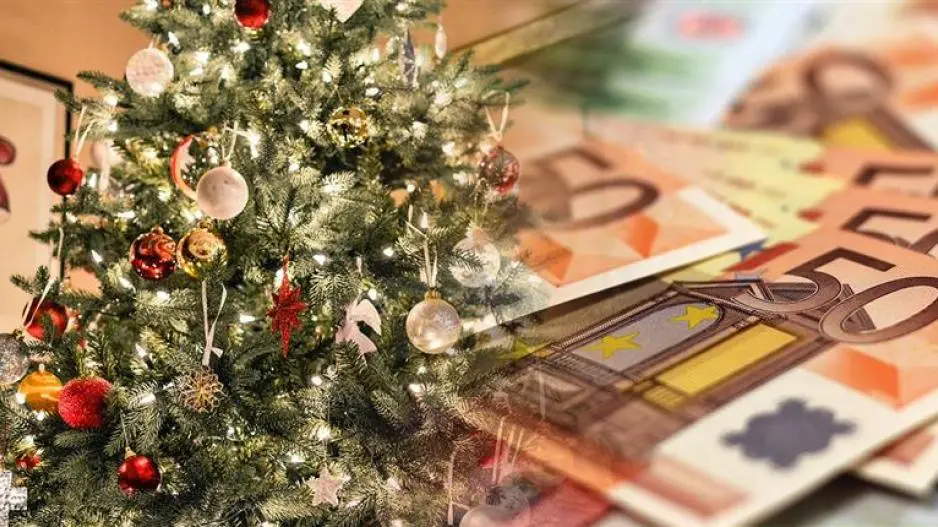 Συντάξεις, επιδόματα & δώρα Χριστουγέννων - Πότε θα καταβληθούν