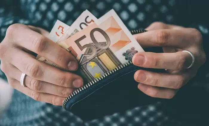 Τέσσερις στους πέντε δεν αποταμιεύουν σωστά για την σύνταξή τους (πίνακες)