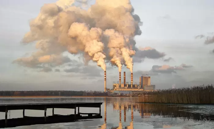 Ρωσία: Φόβοι για τις οικονομικές επιπτώσεις του φόρου στον άνθρακα