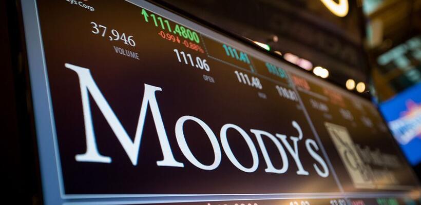 Moody’s: Θετική η αύξηση των επιτοκίων για τις τράπεζες της ΕΕ