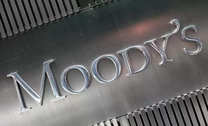 Μαύρα σενάρια από τον Moody's