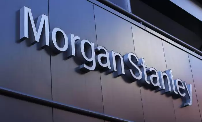 Morgan Stanley: Οι δασμοί δεν έχουν δείξει ακόμη τα «δόντια» τους
