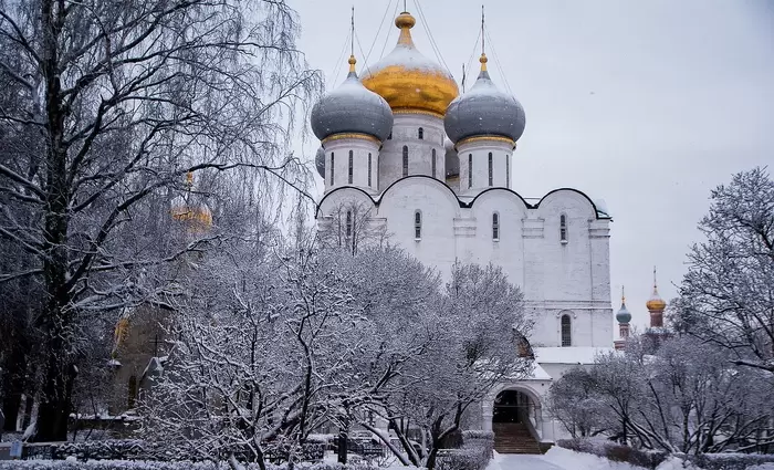 Politico: To σχέδιο της ΕΕ για περισσότερα κέρδη από παγωμένα ρωσικά assets