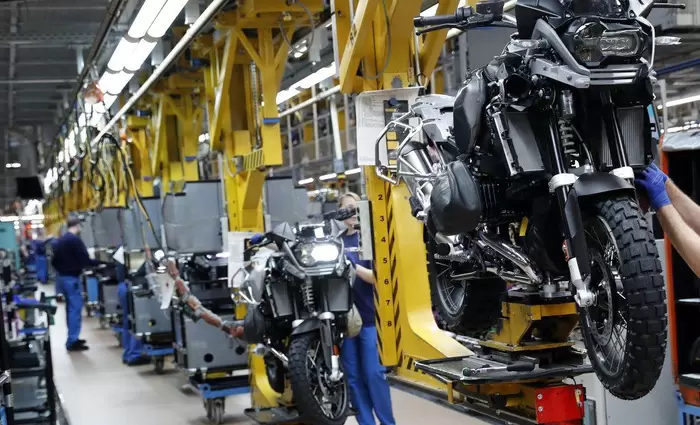 Δασμοί Τραμπ: Στο στόχαστρο και μέταλλα για παιδικό εξοπλισμό και μοτοσικλέτες