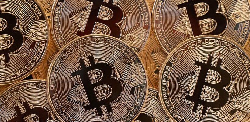 Με σπασμένα τα φρένα το bitcoin - Πότε οι αναλυτές περιμένουν το επόμενο ράλι