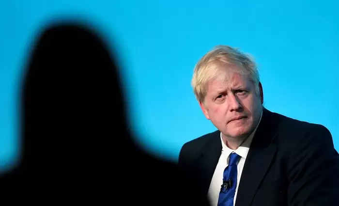 Βρετανία: Στο στόχαστρο ο πρωθυπουργός για πολυτελείς διακοπές