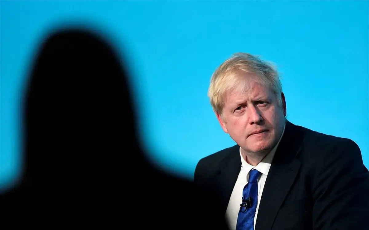 Βρετανία: Στο στόχαστρο ο πρωθυπουργός για πολυτελείς διακοπές