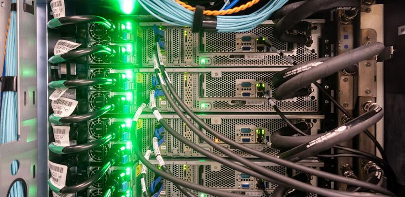 Δύο υπερυπολογιστές των ΗΠΑ ξανά στην κορυφή