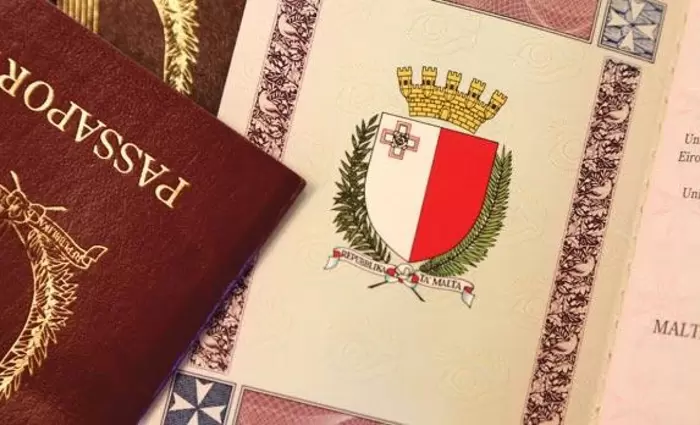 Φουλάρουν μηχανές για νέες πολιτογραφήσεις οι Μαλτέζοι