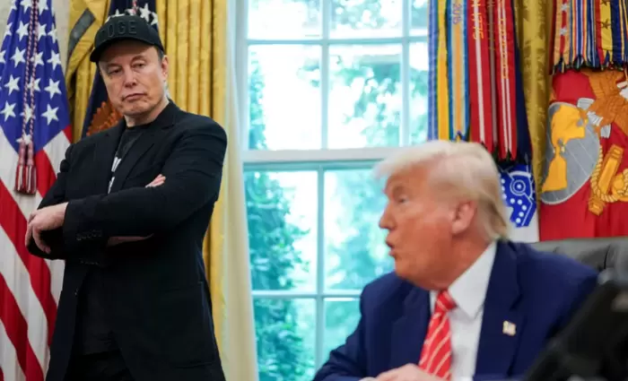 Ο Μασκ επιτίθεται ξανά στο «καταστροφικό» φορολογικό νομοσχέδιο που προωθεί ο Τραμπ