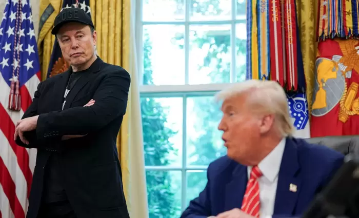 Οι ΗΠΑ χρειάζονται νέο κόμμα επιμένει ο Μασκ επικαλούμενος δημοσκόπηση στο Χ