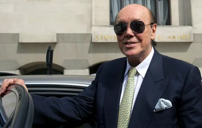 Πούλησε το συγκρότημα «Κίπρις» ο Ασίλ Ναδίρ