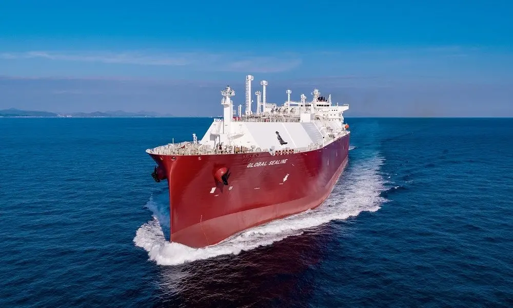 Σε αντίθετη πορεία κινούνται οι τιμές στα LNG