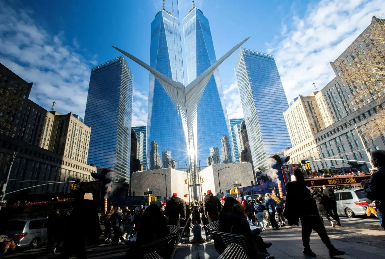 Γιατί και οι Αμερικανοί καταναλωτές θα πληρώσουν ακριβά τους δασμούς Τραμπ