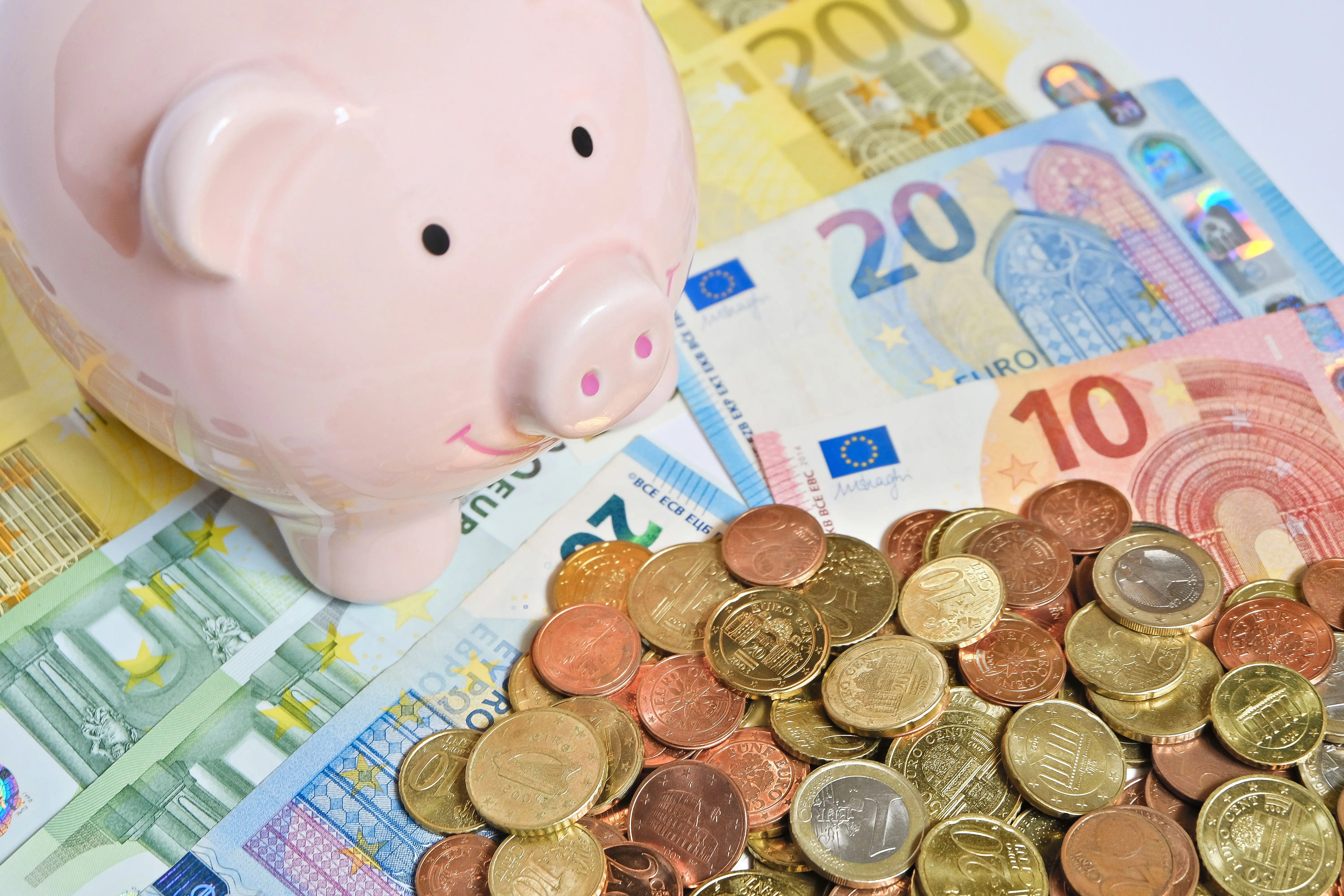 Η επιβράδυνση της οικονομίας και οι διαφορετικές αναγνώσεις των αριθμών