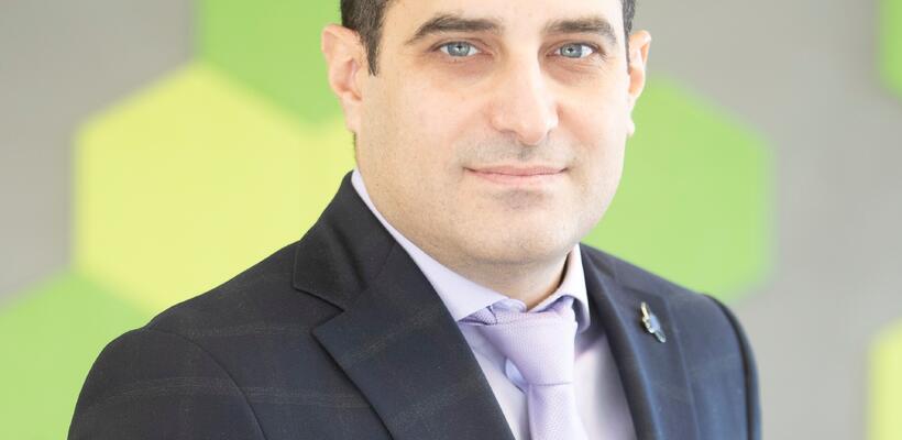 Ο Νίκος Μανιάτης αναλαμβάνει τη θέση του Διευθύνοντος Συμβούλου της ΙΒΜ